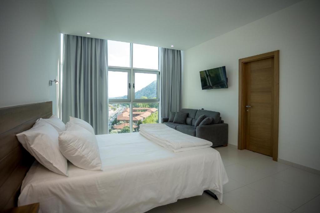 Sky Hotel Shkoder Exterior photo