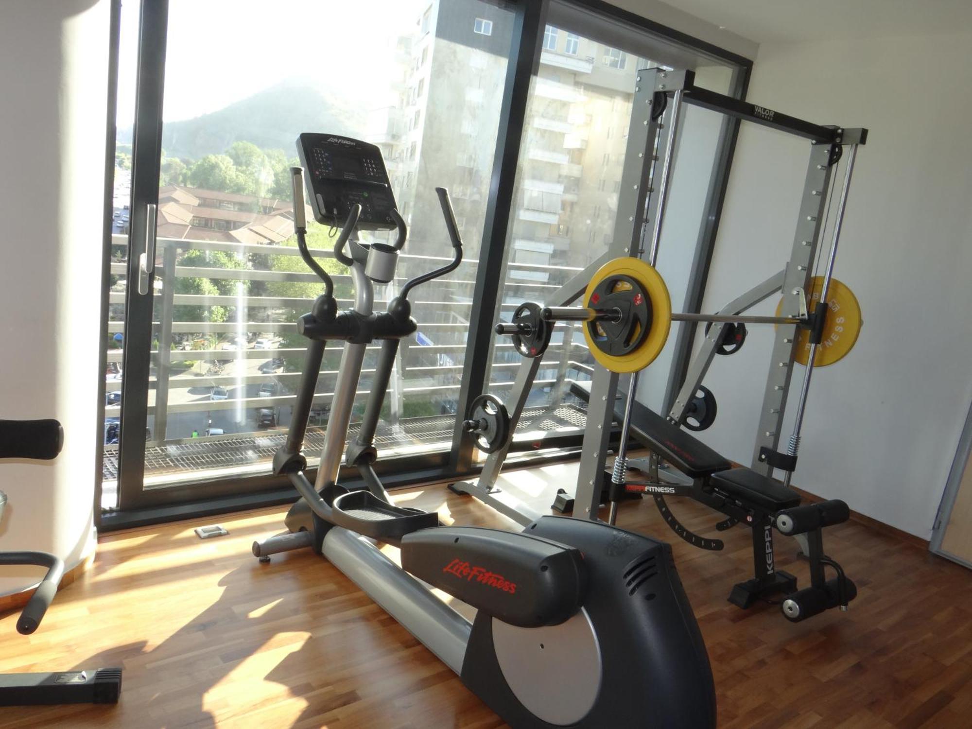 Sky Hotel Shkoder Exterior photo